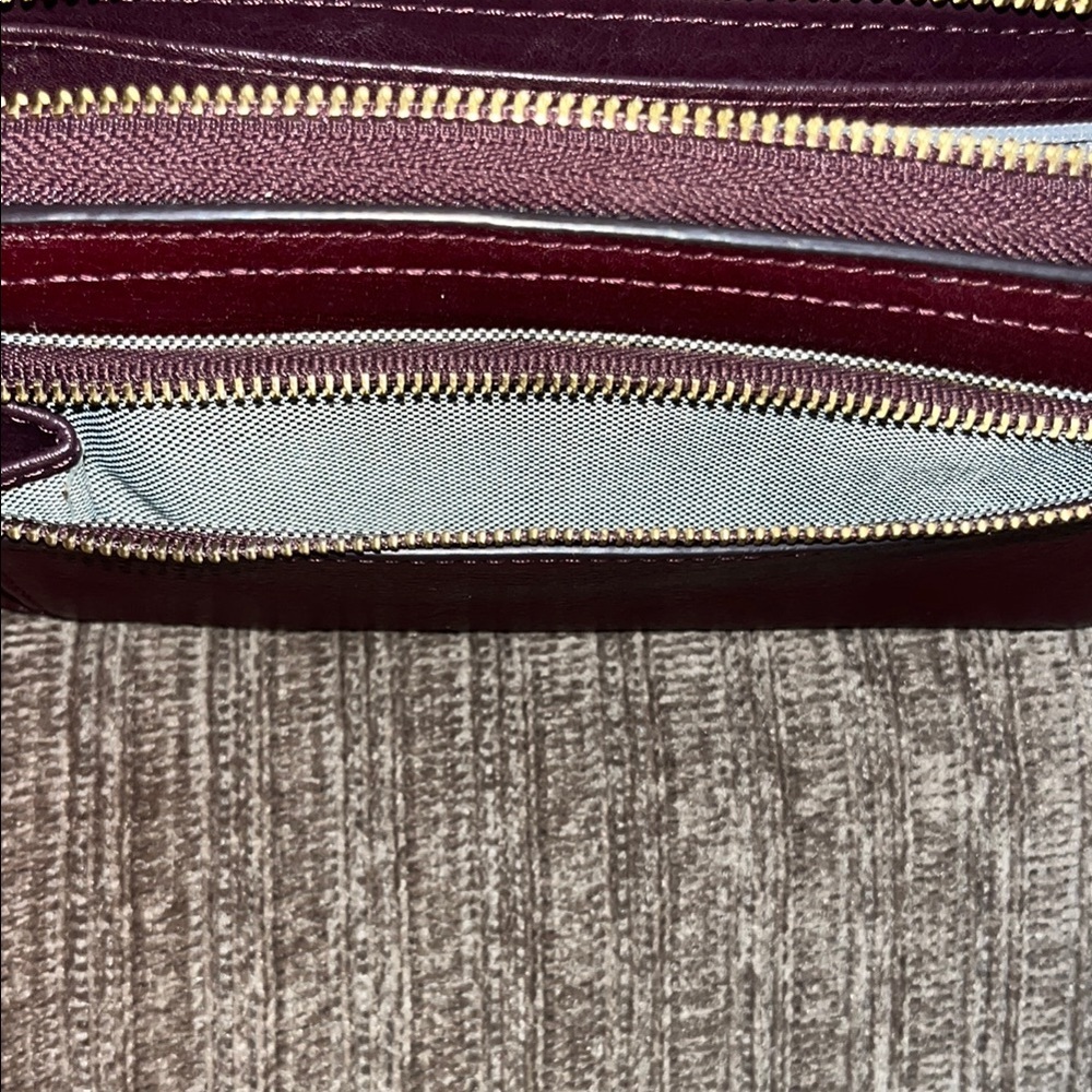 Buyers Appreciation 💝🫶🏼 Fossil Cranberry Leather Wristlet Wallet - Picture 7 of 13
